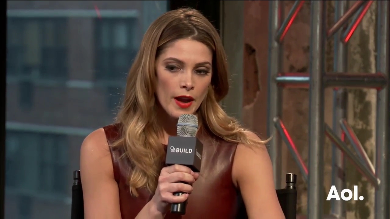 Ashley-Greene-dot_nl-6april2016AOLBuildSeries-Rouge0600.jpg Ashley-Greene-dot_nl-6april2016AOLBuildSeries-Rouge0600.jpg
