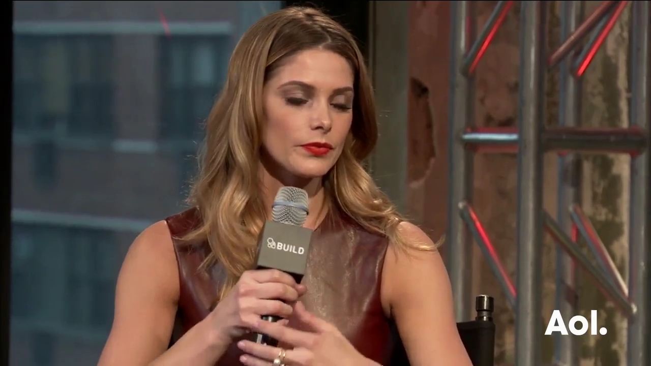 Ashley-Greene-dot_nl-6april2016AOLBuildSeries-Rouge0606.jpg