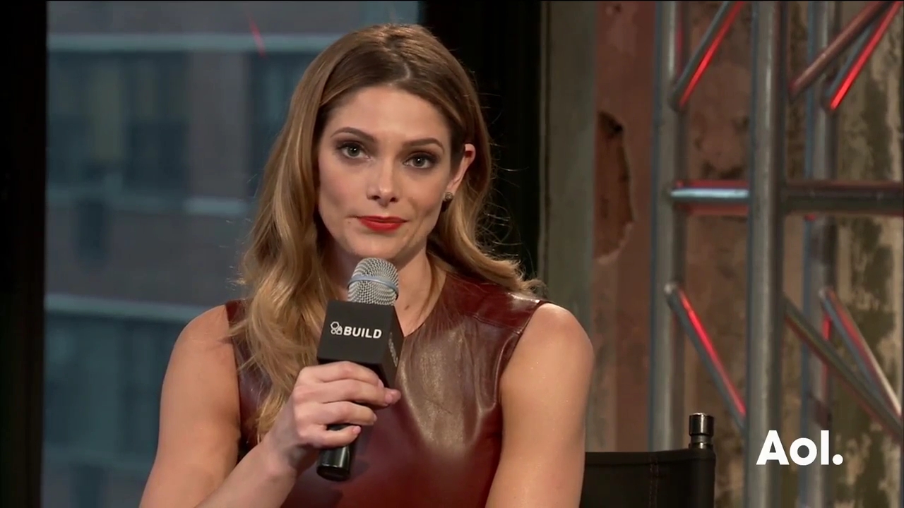 Ashley-Greene-dot_nl-6april2016AOLBuildSeries-Rouge0647.jpg
