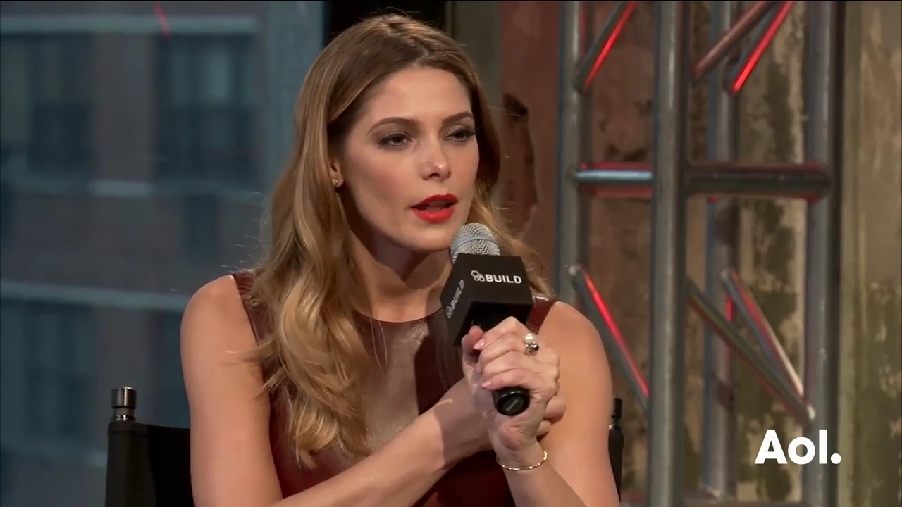 Ashley-Greene-dot_nl-6april2016AOLBuildSeries-Rouge1102.jpg