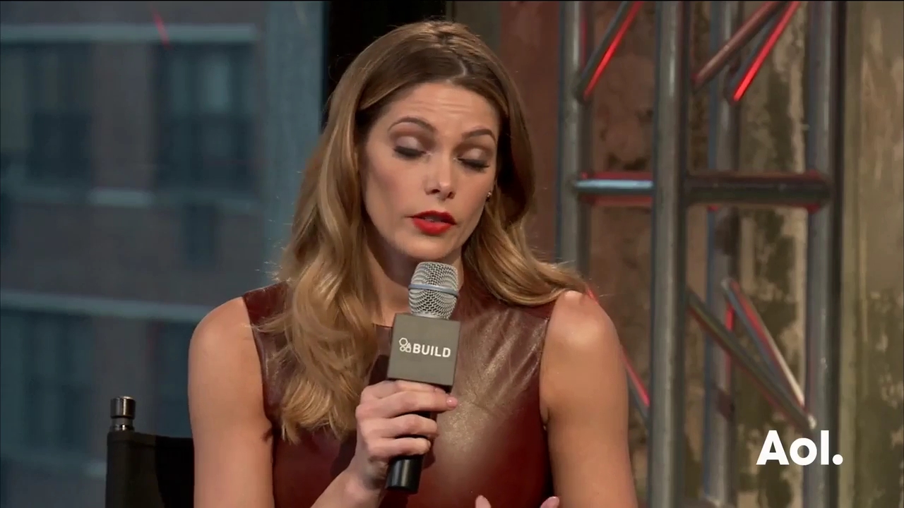 Ashley-Greene-dot_nl-6april2016AOLBuildSeries-Rouge1114.jpg