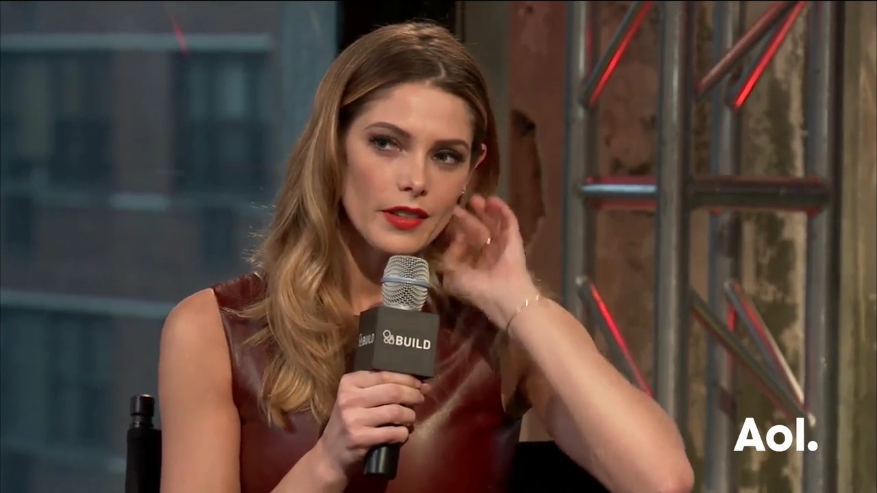 Ashley-Greene-dot_nl-6april2016AOLBuildSeries-Rouge1127.jpg