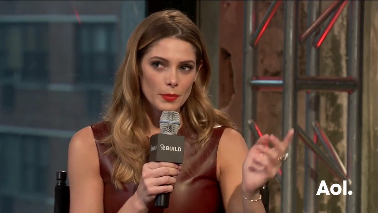 Ashley-Greene-dot_nl-6april2016AOLBuildSeries-Rouge1128.jpg