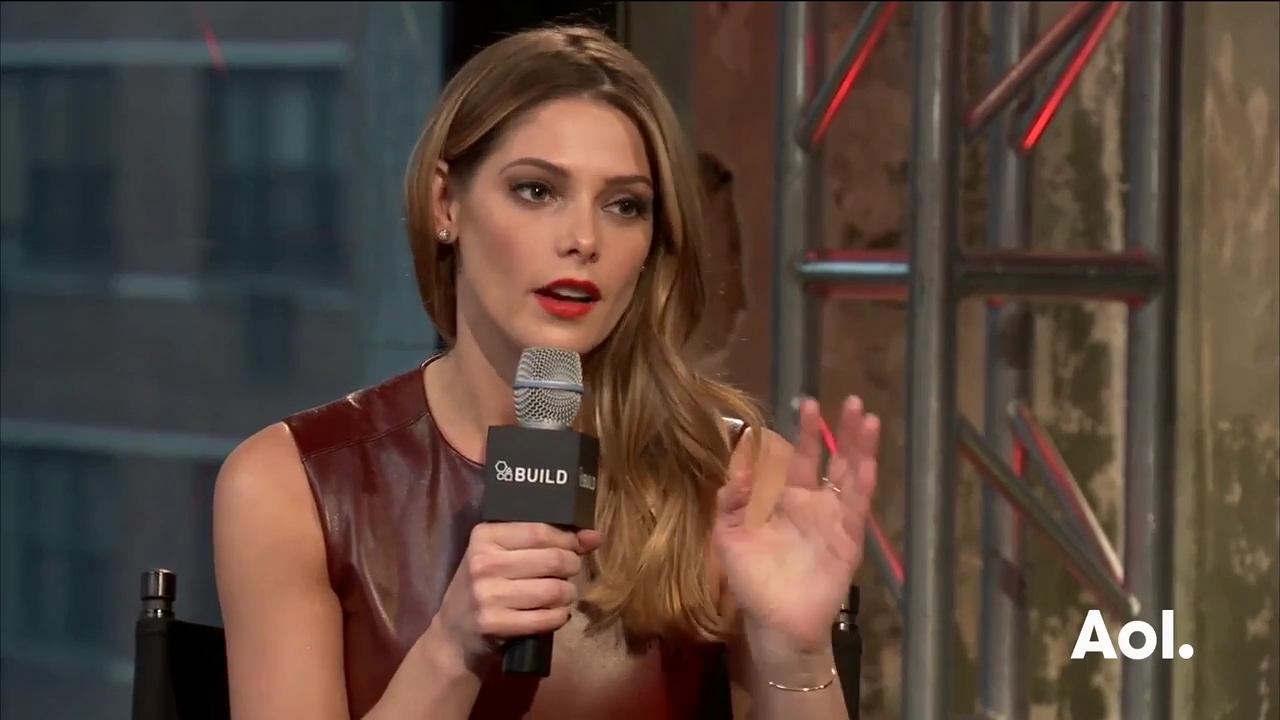 Ashley-Greene-dot_nl-6april2016AOLBuildSeries-Rouge1483.jpg