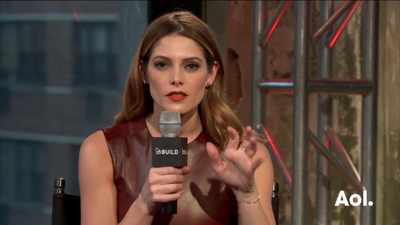 Ashley-Greene-dot_nl-6april2016AOLBuildSeries-Rouge1518.jpg