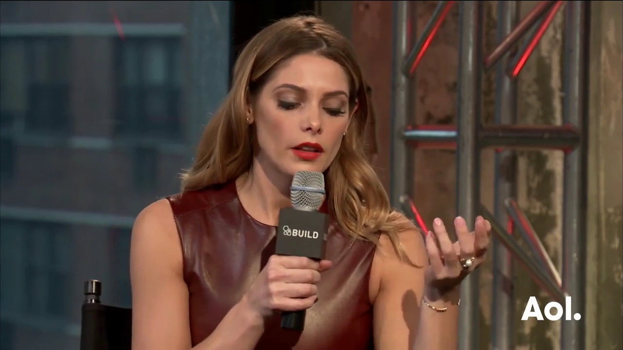 Ashley-Greene-dot_nl-6april2016AOLBuildSeries-Rouge1532.jpg