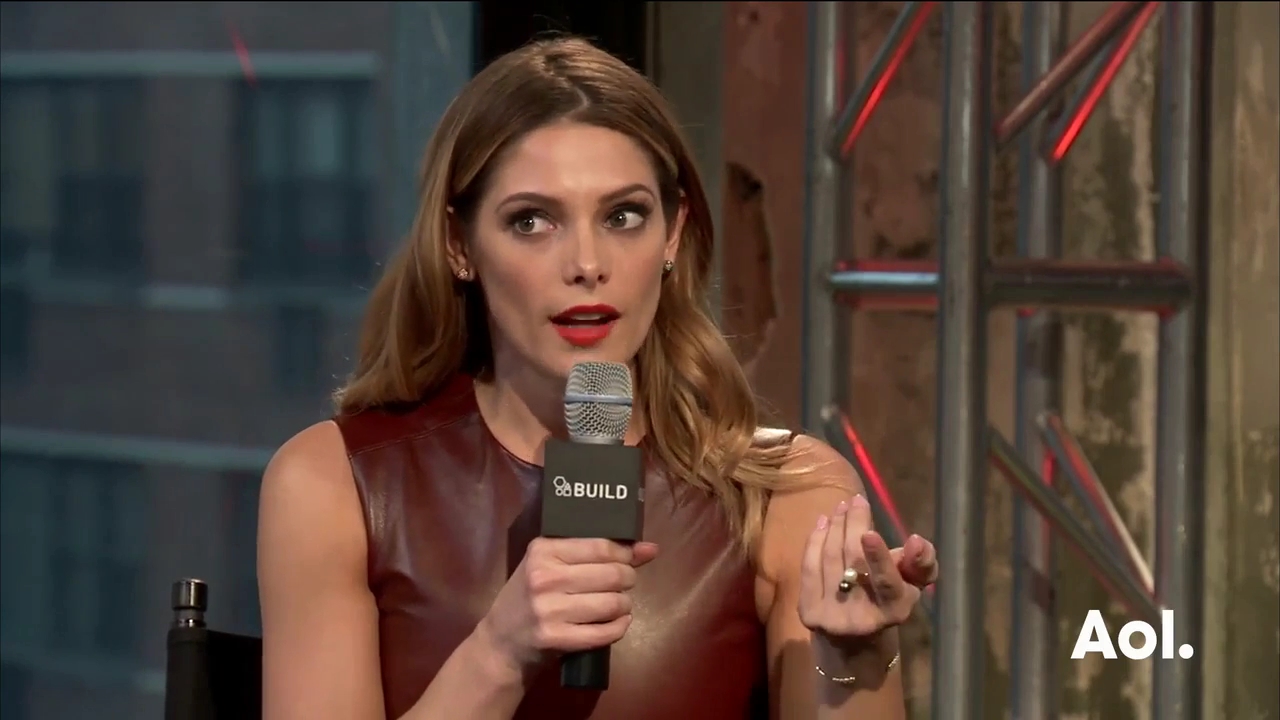 Ashley-Greene-dot_nl-6april2016AOLBuildSeries-Rouge1541.jpg