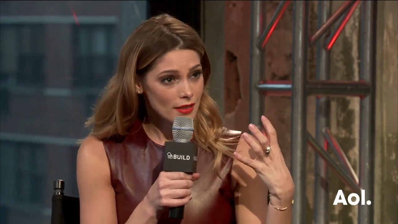 Ashley-Greene-dot_nl-6april2016AOLBuildSeries-Rouge1553.jpg