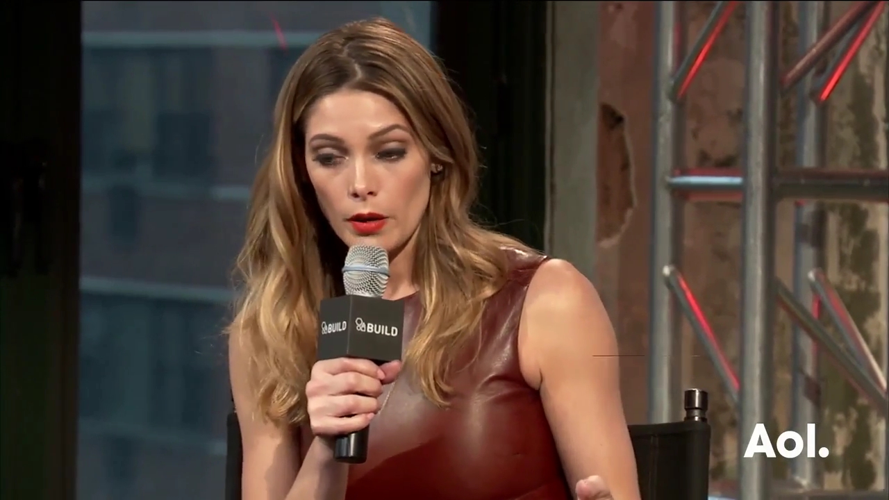 Ashley-Greene-dot_nl-6april2016AOLBuildSeries-Rouge1948.jpg