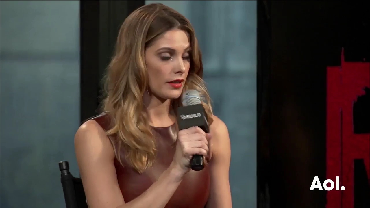 Ashley-Greene-dot_nl-6april2016AOLBuildSeries-Rouge2035.jpg