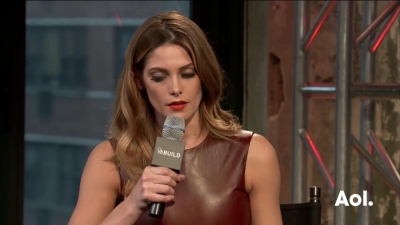 Ashley-Greene-dot_nl-6april2016AOLBuildSeries-Rouge0855.jpg