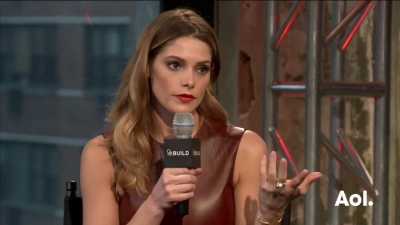 Ashley-Greene-dot_nl-6april2016AOLBuildSeries-Rouge1056.jpg