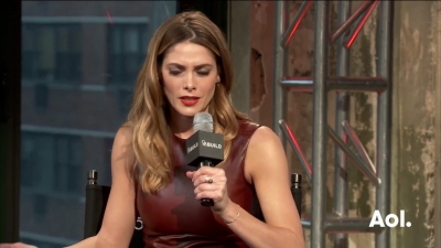 Ashley-Greene-dot_nl-6april2016AOLBuildSeries-Rouge1773.jpg