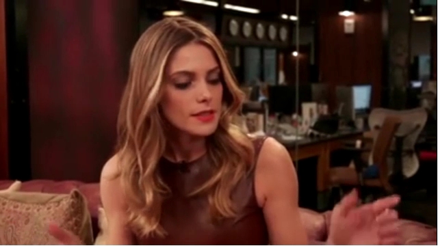 Ashley-Greene-dot_nl-6april2016HuffPostLive0037.jpg