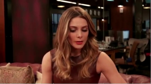 Ashley-Greene-dot_nl-6april2016HuffPostLive0066.jpg