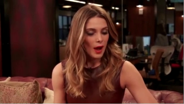 Ashley-Greene-dot_nl-6april2016HuffPostLive0070.jpg