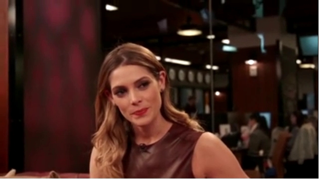 Ashley-Greene-dot_nl-6april2016HuffPostLive0810.jpg