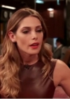 Ashley-Greene-dot_nl-6april2016HuffPostLive0602.jpg