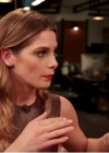 Ashley-Greene-dot_nl-6april2016HuffPostLive0659.jpg