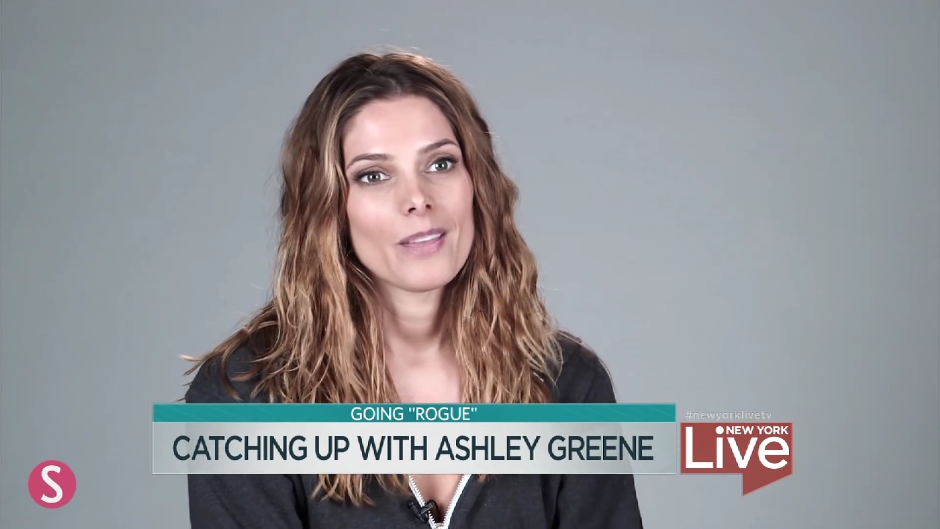 Ashley-Greene-dot_nl-6april2016HuffPostLive0193.jpg Ashley-Greene-dot_nl-6april2016HuffPostLive0193.jpg
