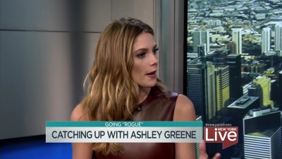 Ashley-Greene-dot_nl-6april2016HuffPostLive0156.jpg