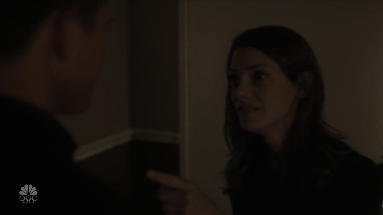 Ashley-Greene-dot_nl-6april2016LateNightwithSethMeyers0026.jpg