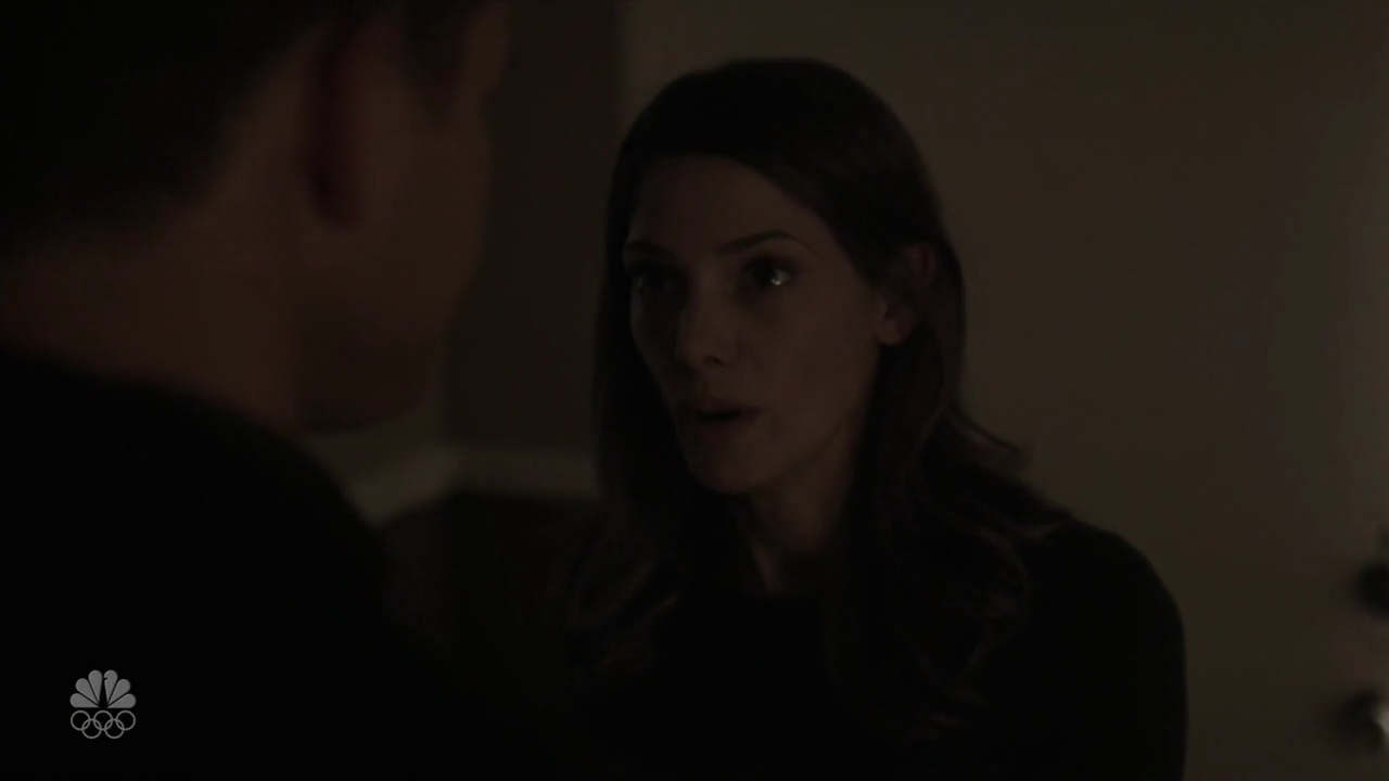 Ashley-Greene-dot_nl-6april2016LateNightwithSethMeyers0028.jpg