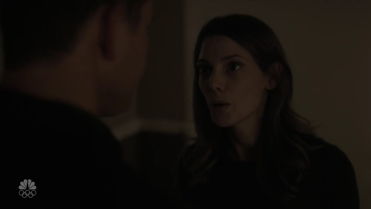 Ashley-Greene-dot_nl-6april2016LateNightwithSethMeyers0031.jpg