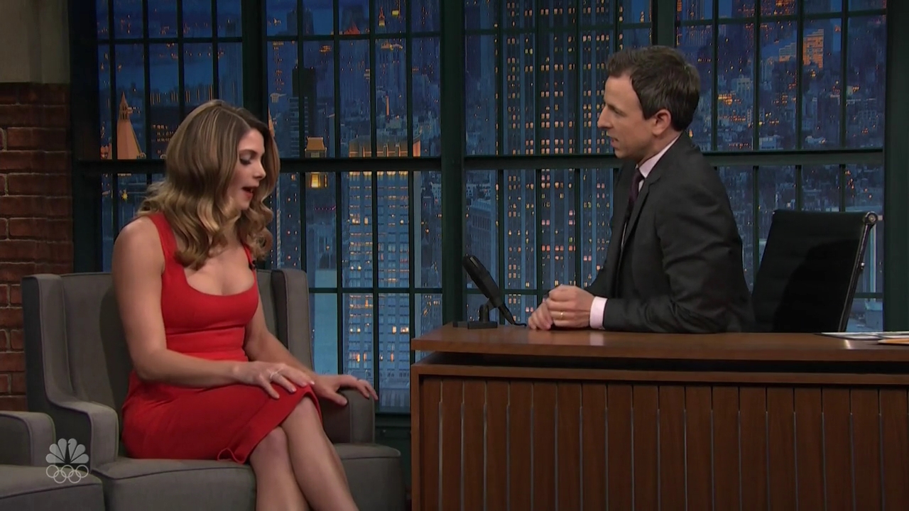 Ashley-Greene-dot_nl-6april2016LateNightwithSethMeyers0087.jpg