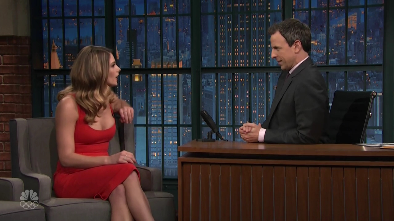 Ashley-Greene-dot_nl-6april2016LateNightwithSethMeyers0121.jpg