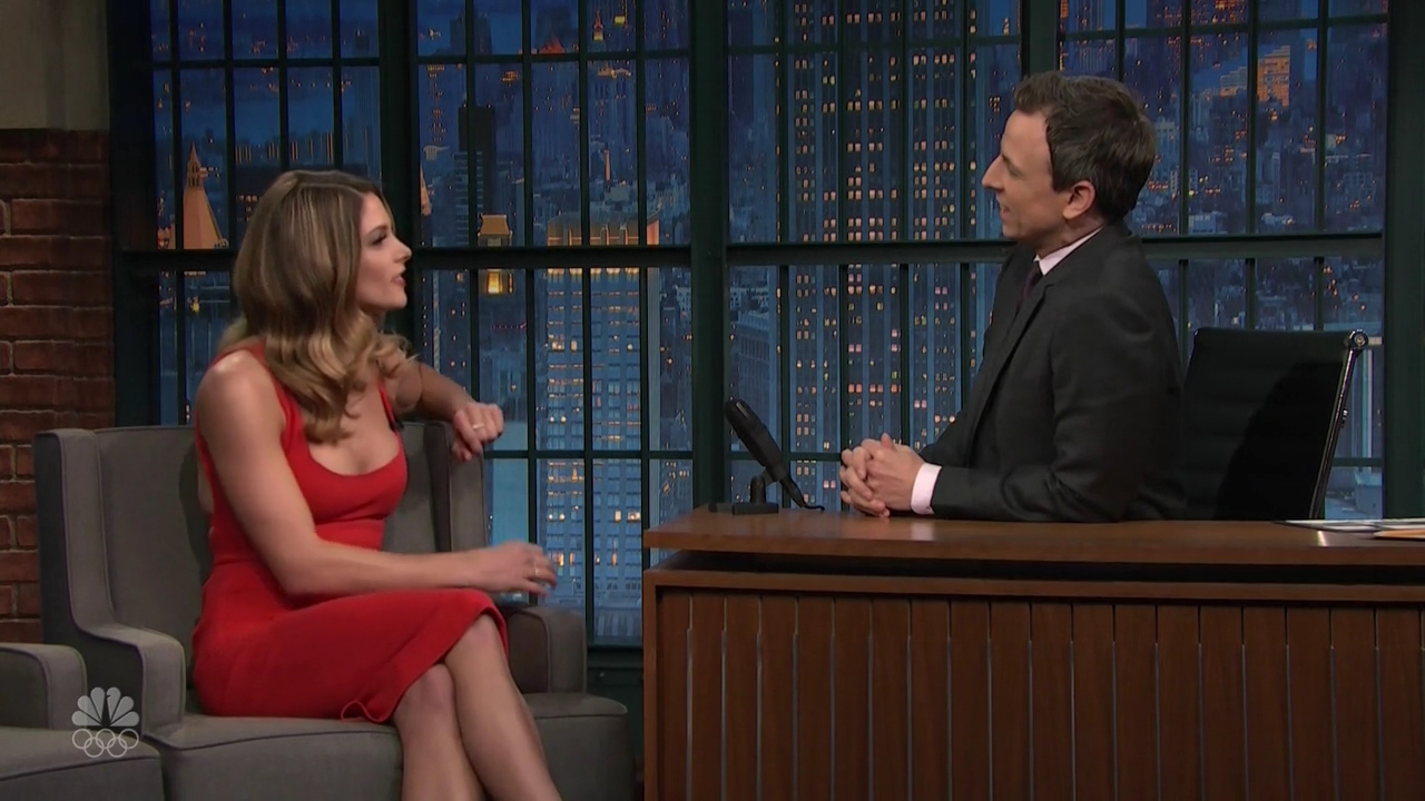 Ashley-Greene-dot_nl-6april2016LateNightwithSethMeyers0132.jpg
