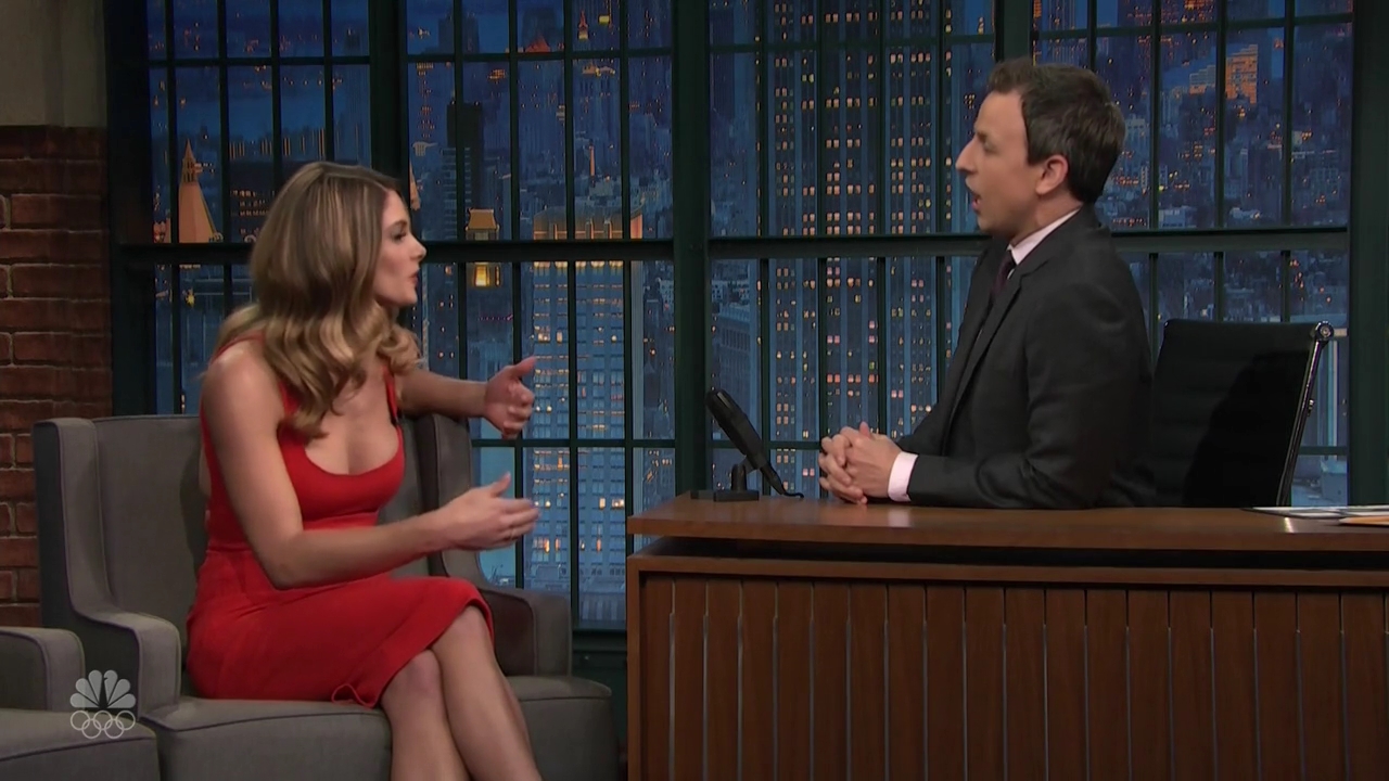 Ashley-Greene-dot_nl-6april2016LateNightwithSethMeyers0133.jpg