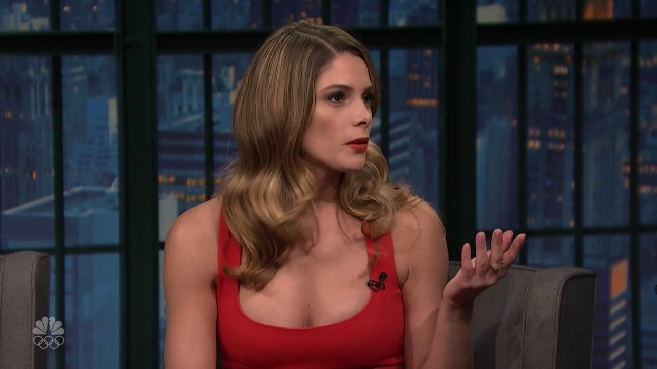 Ashley-Greene-dot_nl-6april2016LateNightwithSethMeyers0155.jpg