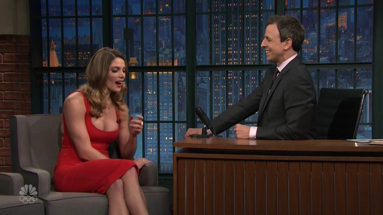 Ashley-Greene-dot_nl-6april2016LateNightwithSethMeyers0163.jpg