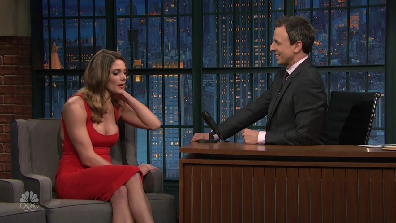 Ashley-Greene-dot_nl-6april2016LateNightwithSethMeyers0164.jpg