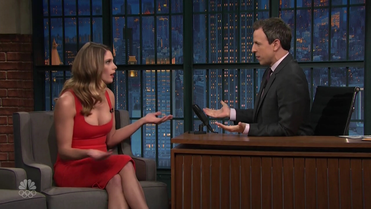 Ashley-Greene-dot_nl-6april2016LateNightwithSethMeyers0197.jpg