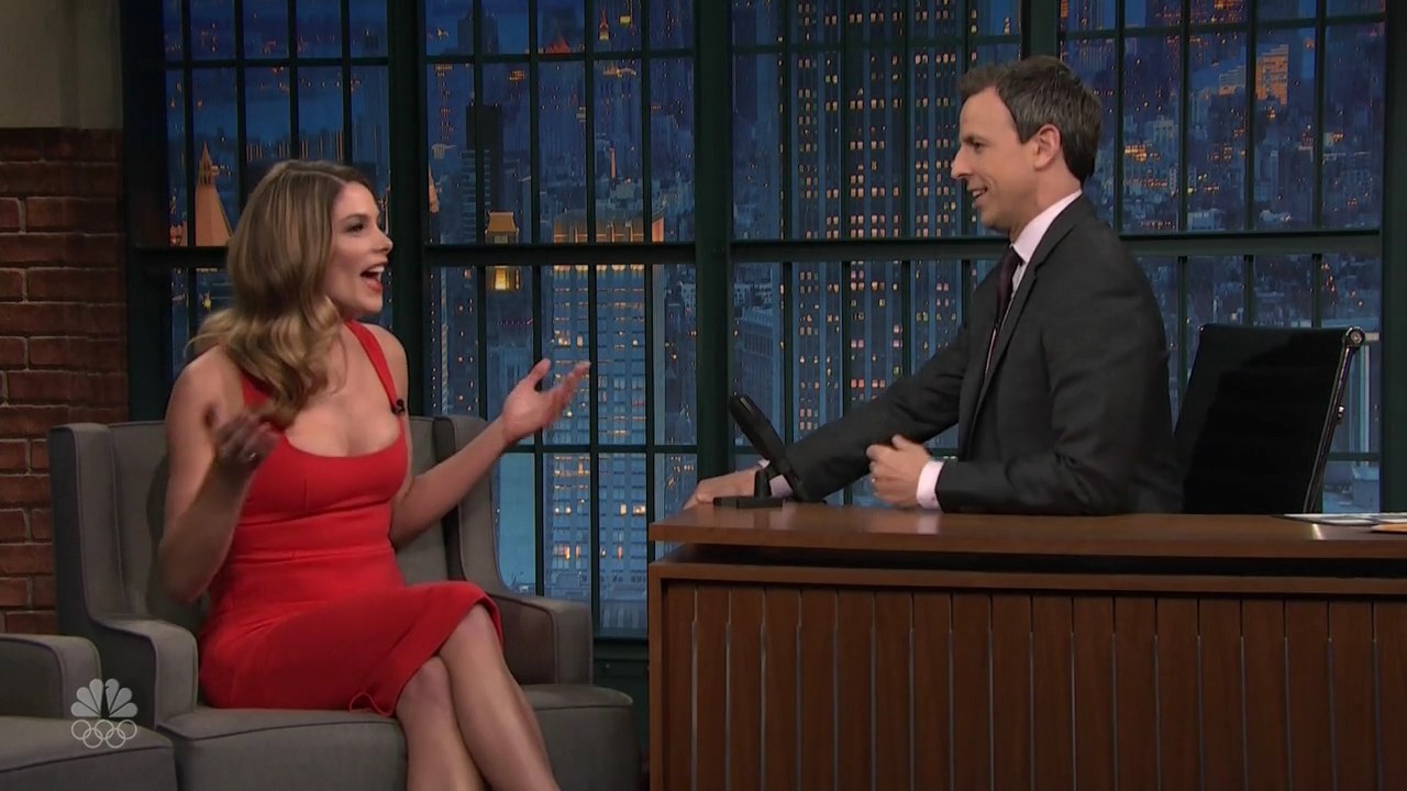 Ashley-Greene-dot_nl-6april2016LateNightwithSethMeyers0199.jpg