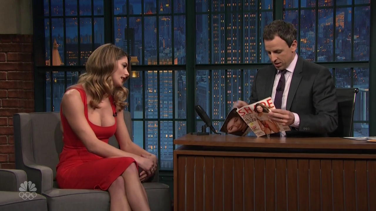 Ashley-Greene-dot_nl-6april2016LateNightwithSethMeyers0310.jpg
