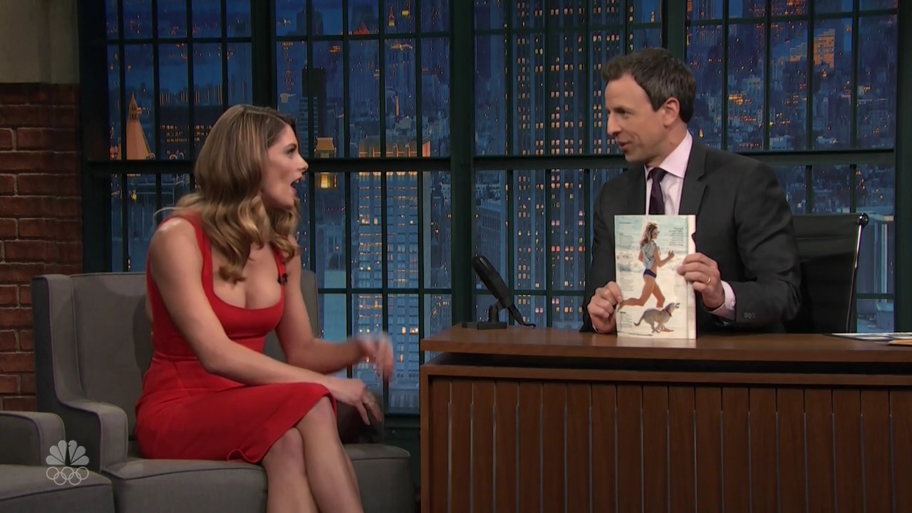 Ashley-Greene-dot_nl-6april2016LateNightwithSethMeyers0339.jpg
