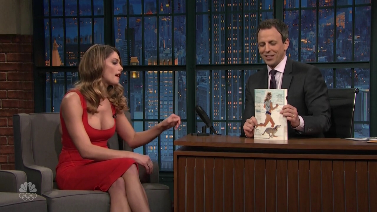 Ashley-Greene-dot_nl-6april2016LateNightwithSethMeyers0347.jpg