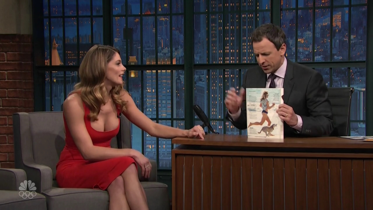 Ashley-Greene-dot_nl-6april2016LateNightwithSethMeyers0353.jpg