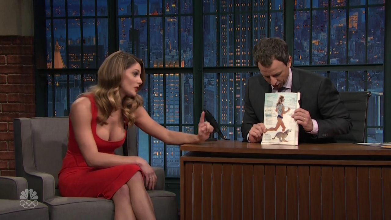 Ashley-Greene-dot_nl-6april2016LateNightwithSethMeyers0357.jpg