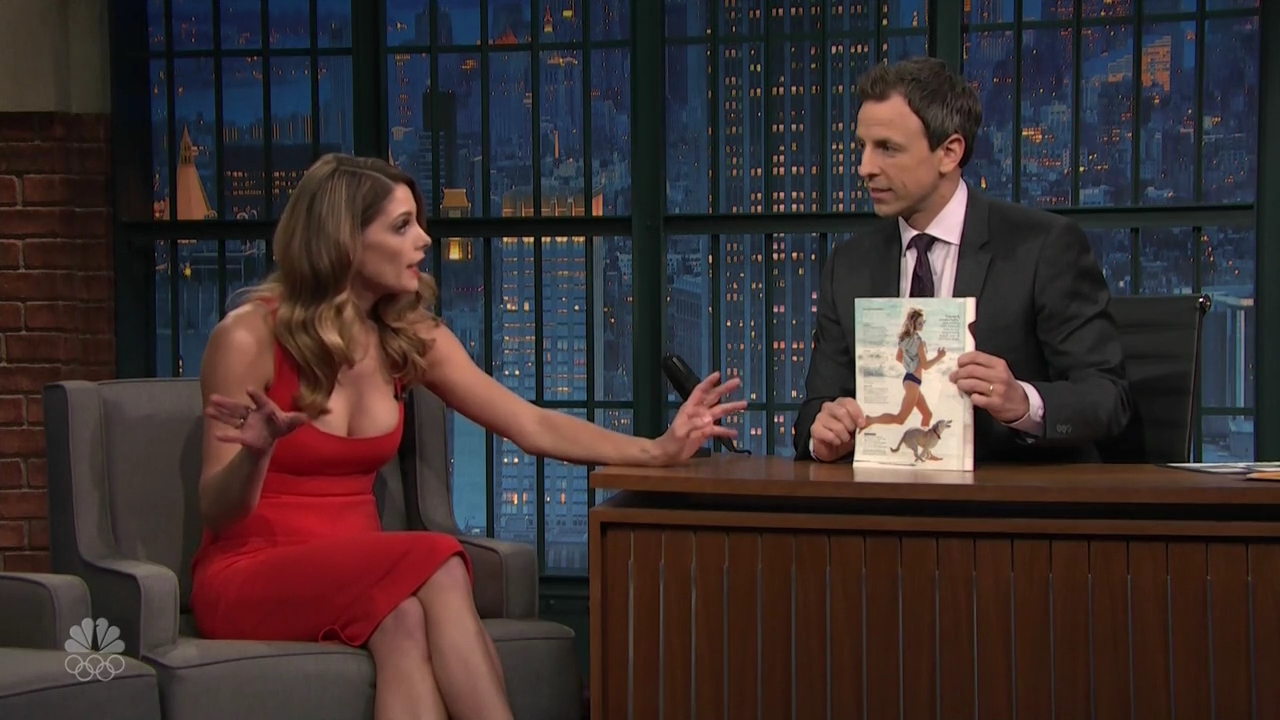 Ashley-Greene-dot_nl-6april2016LateNightwithSethMeyers0380.jpg