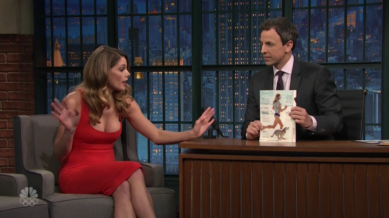 Ashley-Greene-dot_nl-6april2016LateNightwithSethMeyers0381.jpg