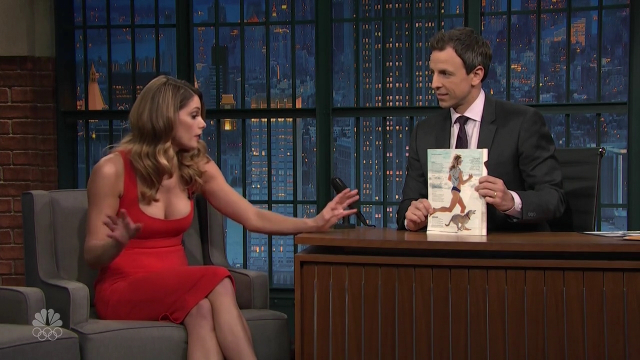 Ashley-Greene-dot_nl-6april2016LateNightwithSethMeyers0383.jpg