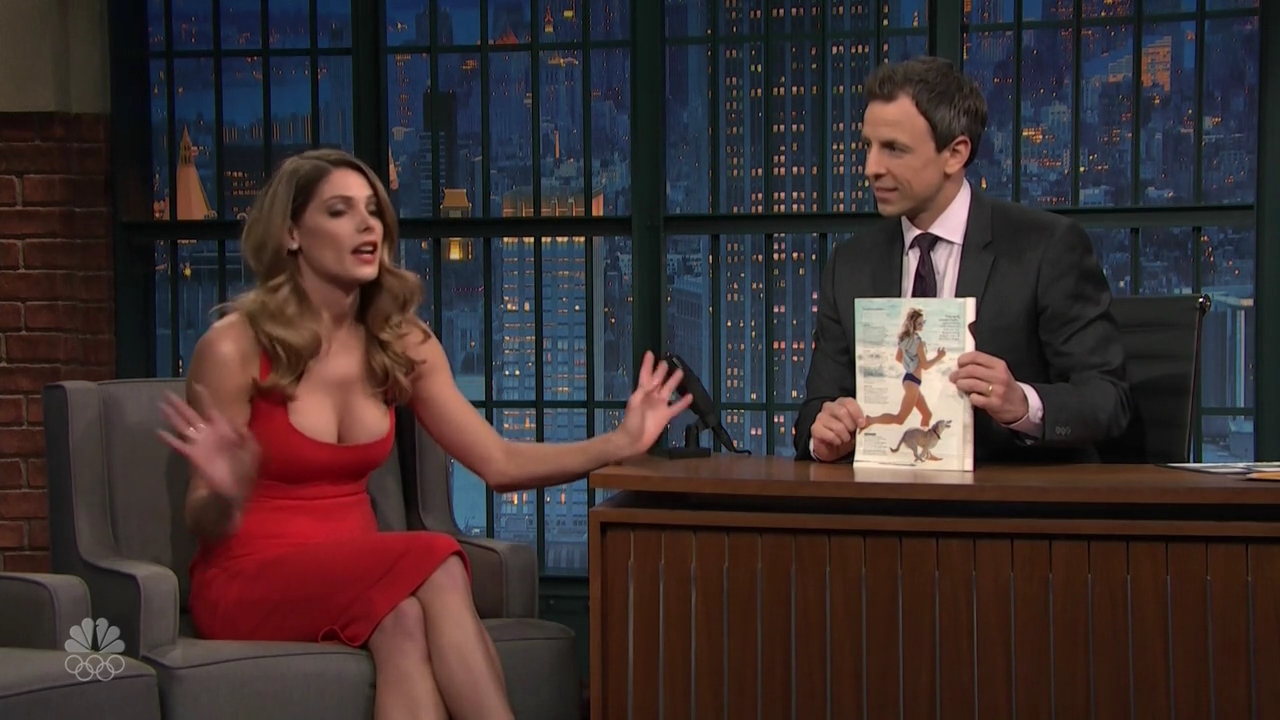 Ashley-Greene-dot_nl-6april2016LateNightwithSethMeyers0386.jpg
