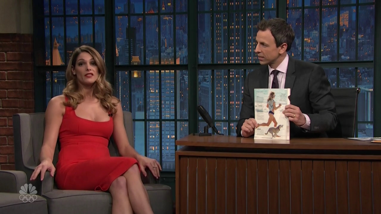 Ashley-Greene-dot_nl-6april2016LateNightwithSethMeyers0389.jpg