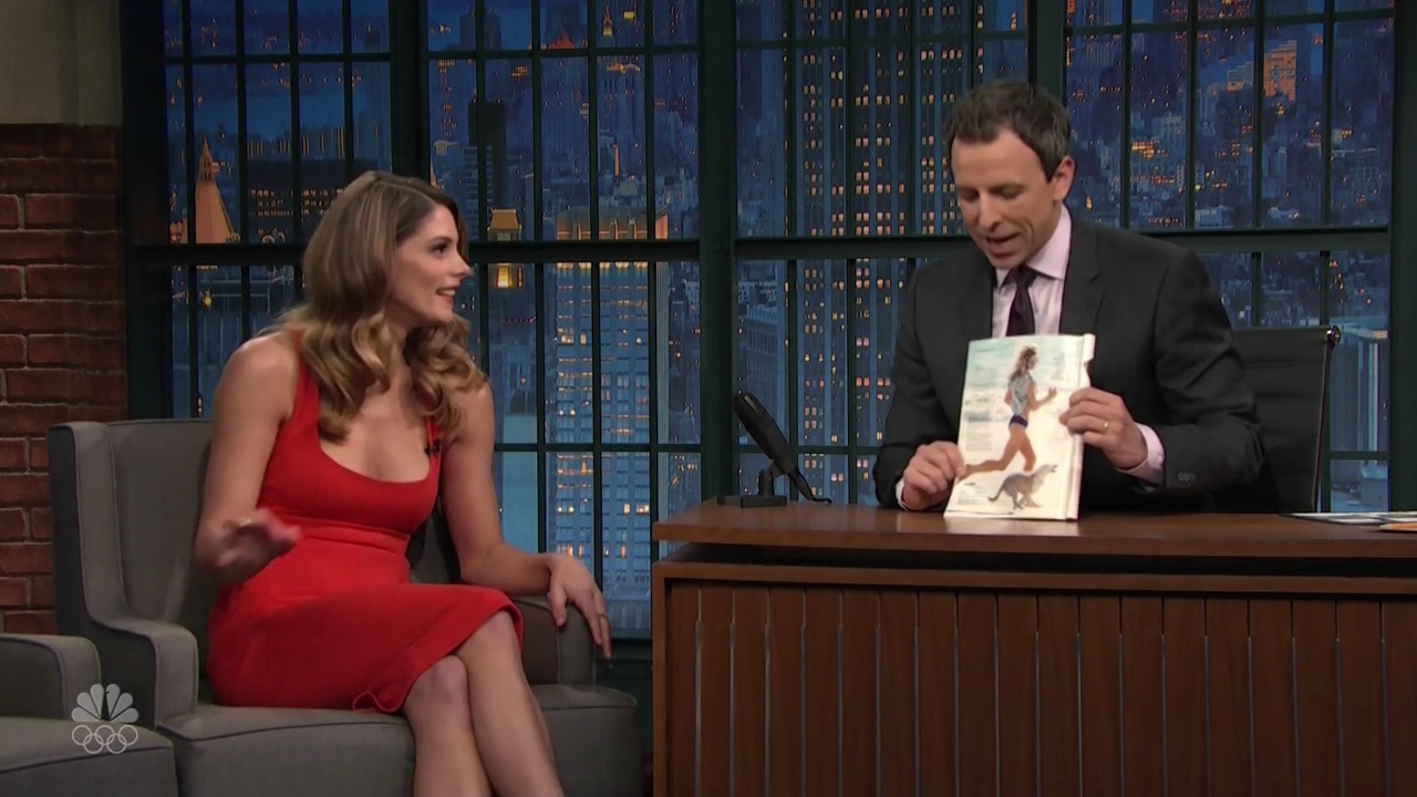 Ashley-Greene-dot_nl-6april2016LateNightwithSethMeyers0393.jpg