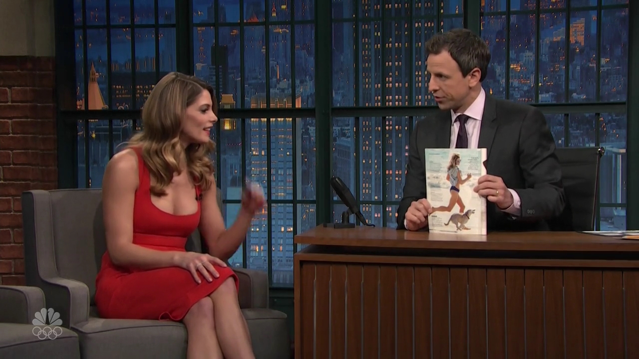 Ashley-Greene-dot_nl-6april2016LateNightwithSethMeyers0397.jpg