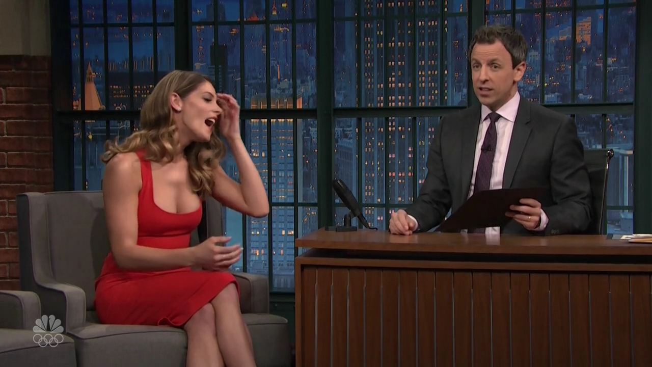 Ashley-Greene-dot_nl-6april2016LateNightwithSethMeyers0446.jpg